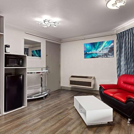 Days Inn By Wyndham Lakewood South Tacoma Екстер'єр фото