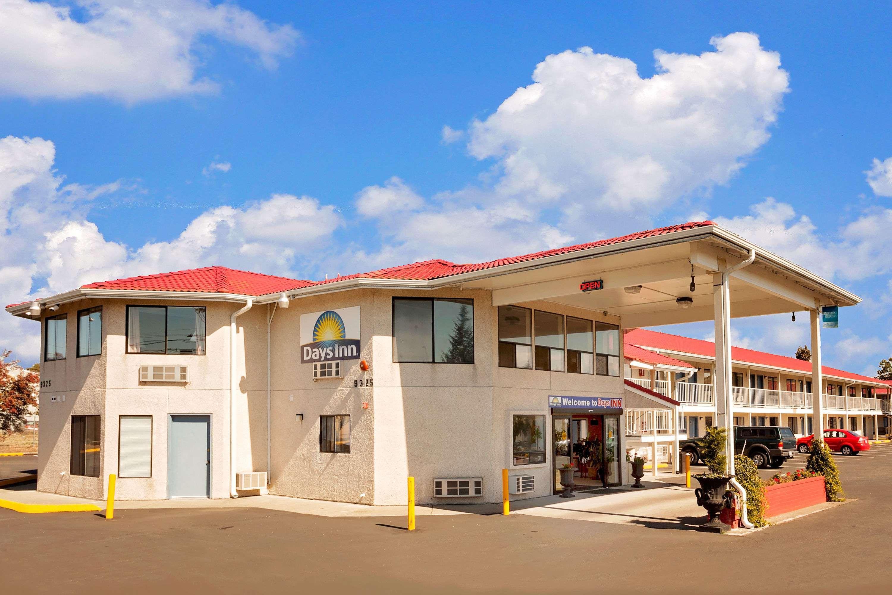 Days Inn By Wyndham Lakewood South Tacoma Екстер'єр фото