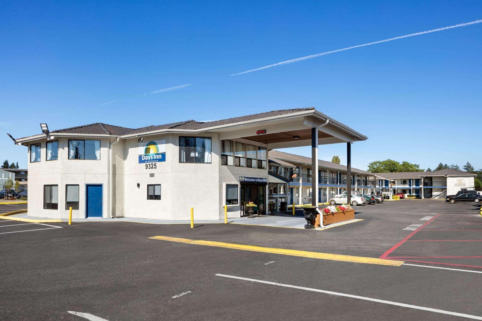 Days Inn By Wyndham Lakewood South Tacoma Екстер'єр фото