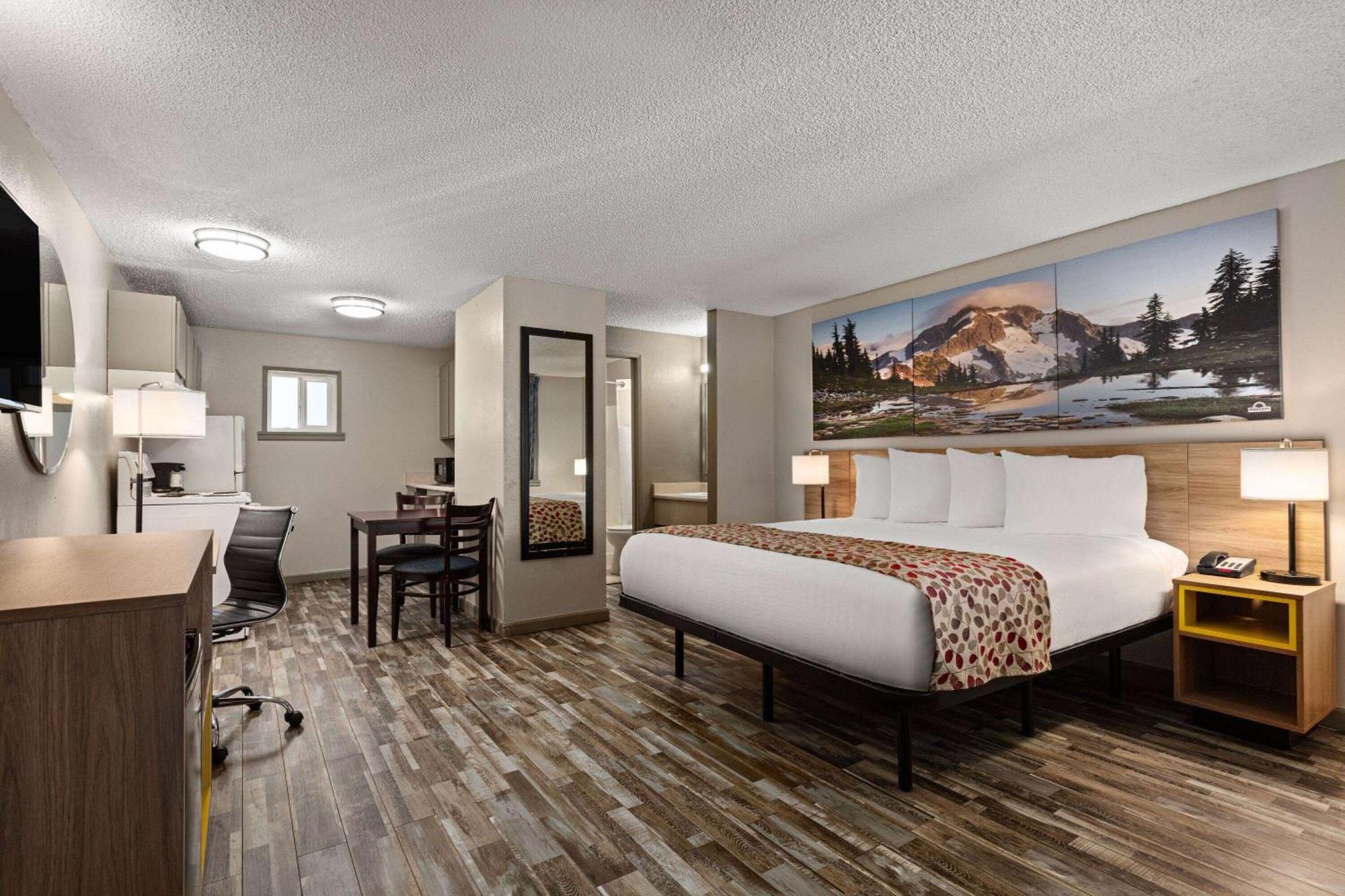 Days Inn By Wyndham Lakewood South Tacoma Екстер'єр фото