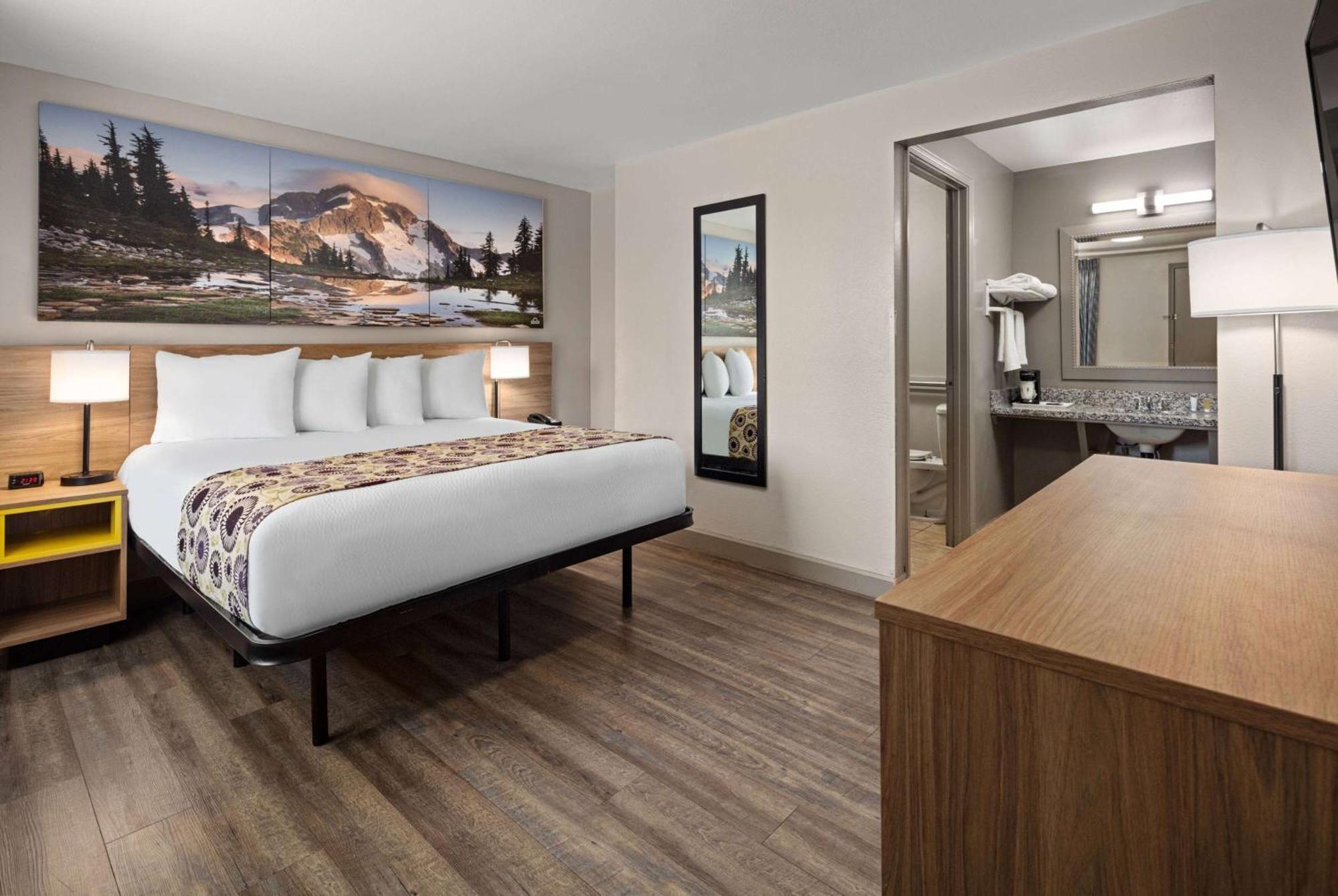 Days Inn By Wyndham Lakewood South Tacoma Екстер'єр фото