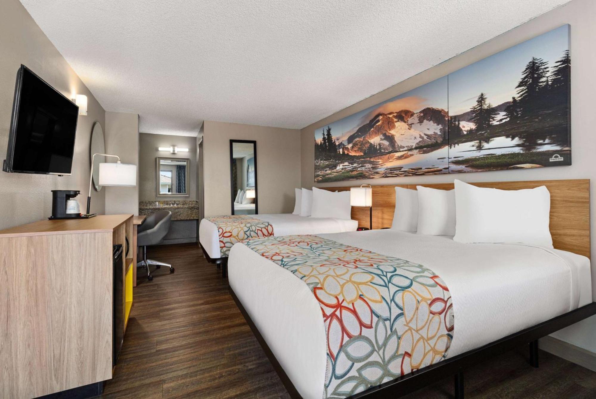 Days Inn By Wyndham Lakewood South Tacoma Екстер'єр фото