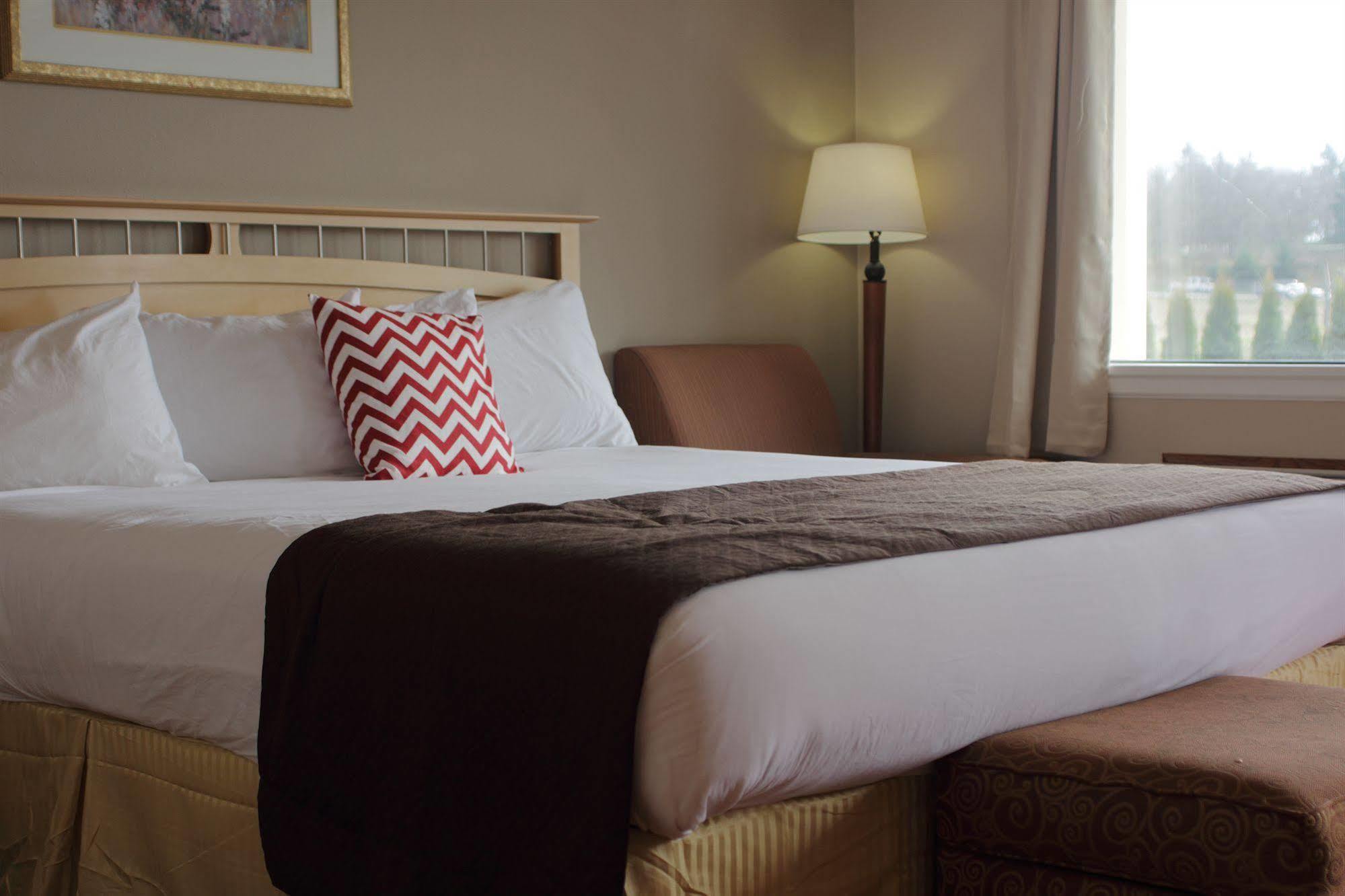 Days Inn By Wyndham Lakewood South Tacoma Екстер'єр фото