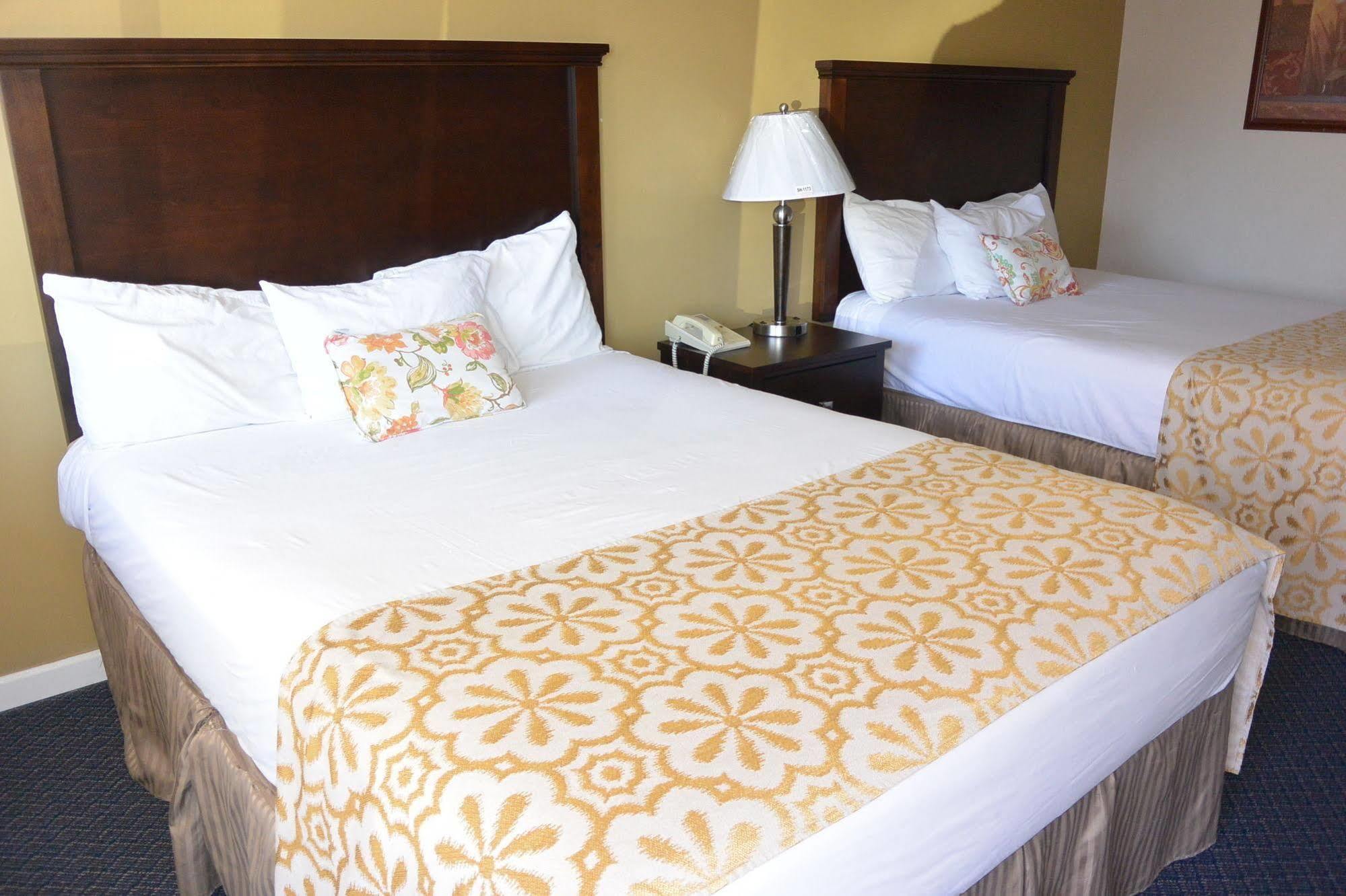 Days Inn By Wyndham Lakewood South Tacoma Екстер'єр фото